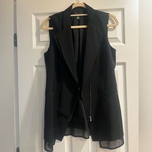 Kenneth Cole New York Black top. Great Details. Perfect Condition!